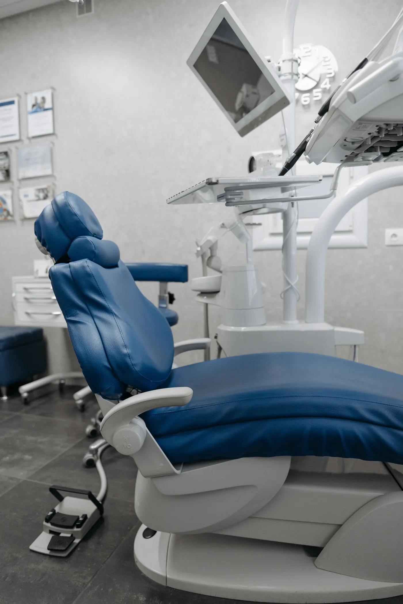 Clinical treatment chair ready for patient follow-ups